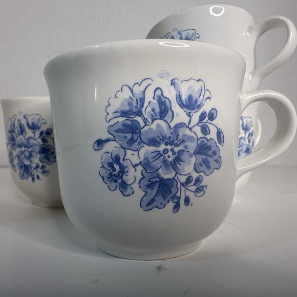 Corelle‎ Corningware Stoneware Coffee Cups in Blue Floral Prints - Picture 2 of 4